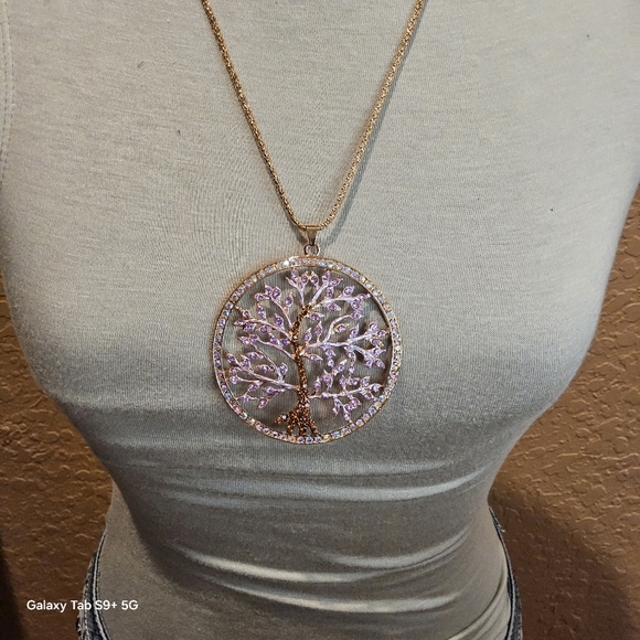 CRYSTAL TREE OF LIFE STATEMENT NECKLACE - Picture 3 of 3